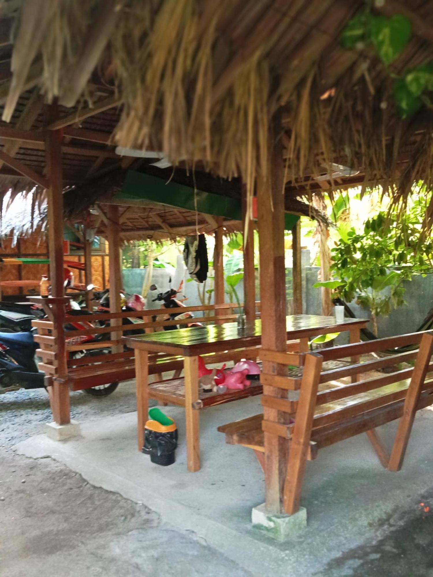 Weeroona Huts Homestay Pacifico San Isidro  Exterior foto